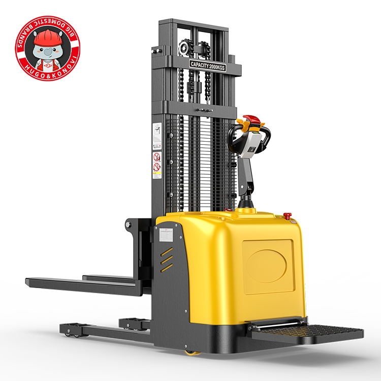 站駕式電動堆高車